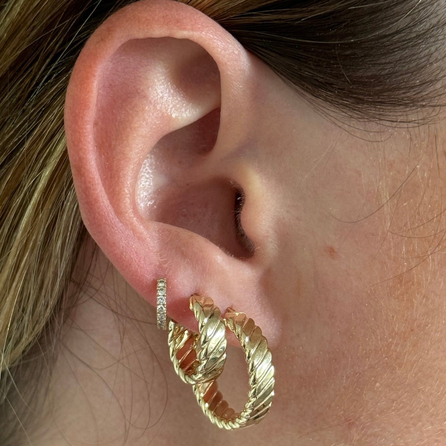 14k deana hoops