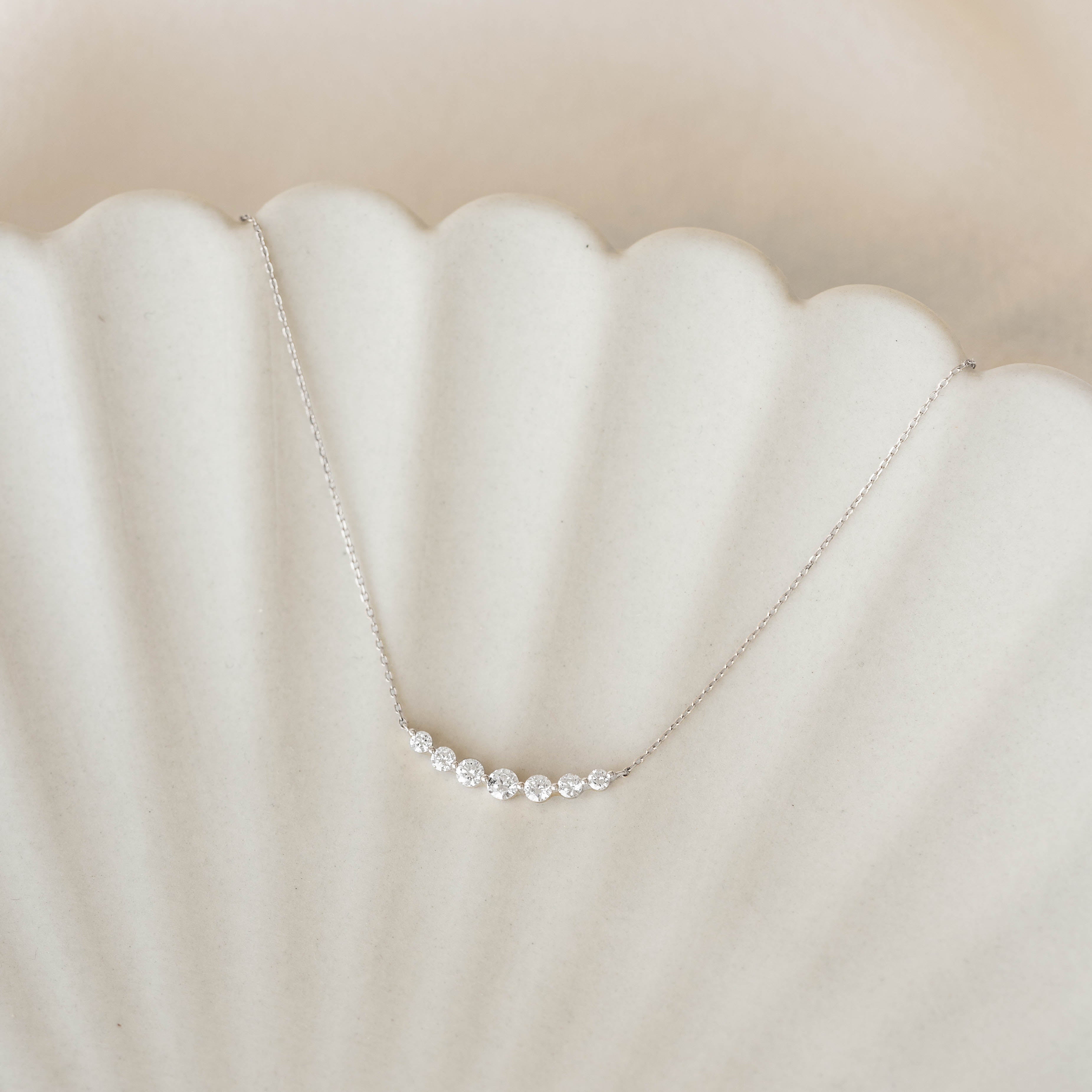 Graduated Diamond Necklace White Gold - Caterina