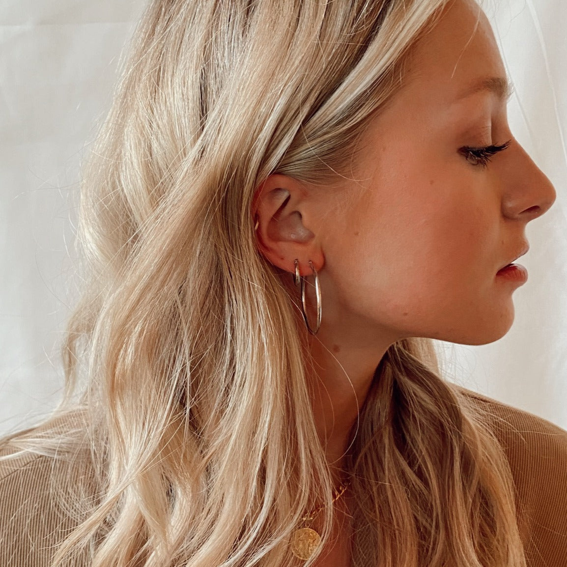 14k everyday hoops
