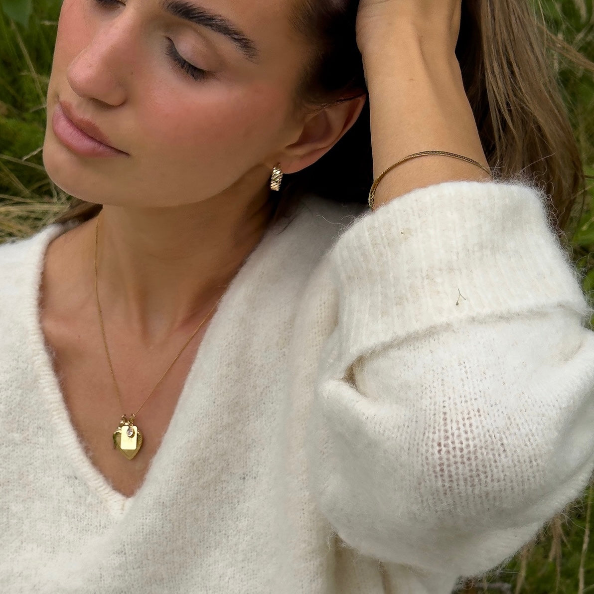 14k deana hoops